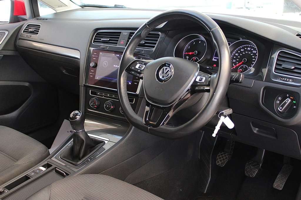 Used Volkswagen Golf 2019 for sale - 77231411: Photo 43