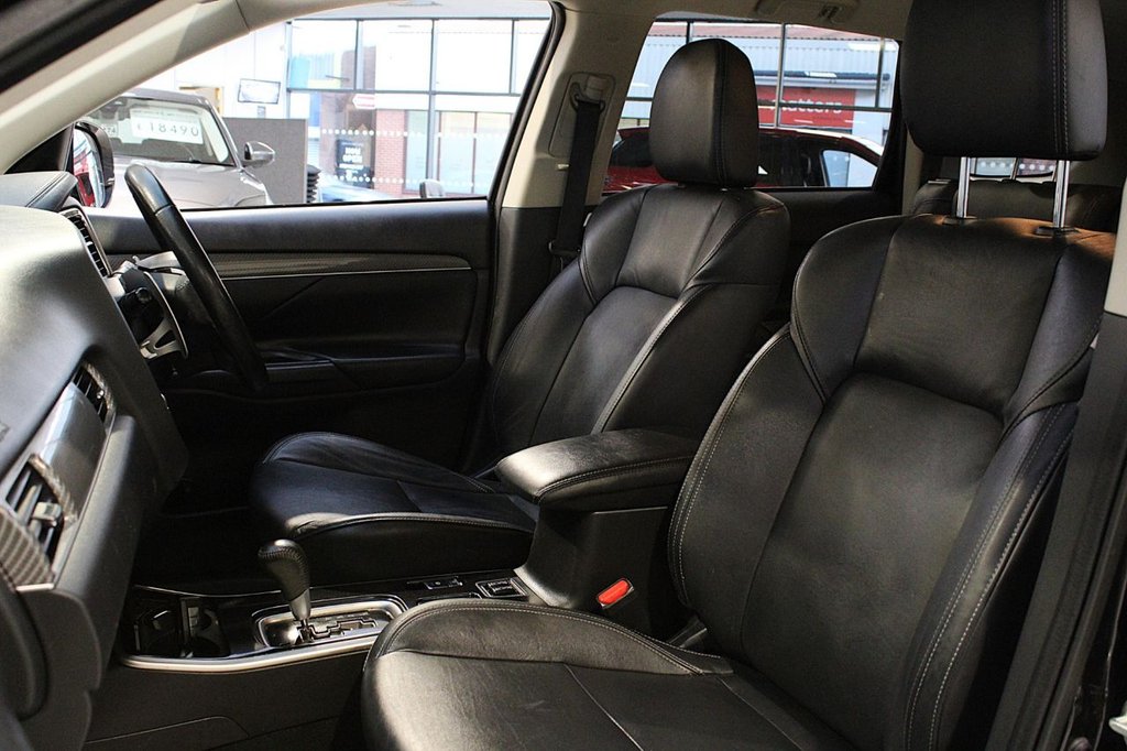 Used Mitsubishi Outlander 2019 for sale - 77356006: Photo 27