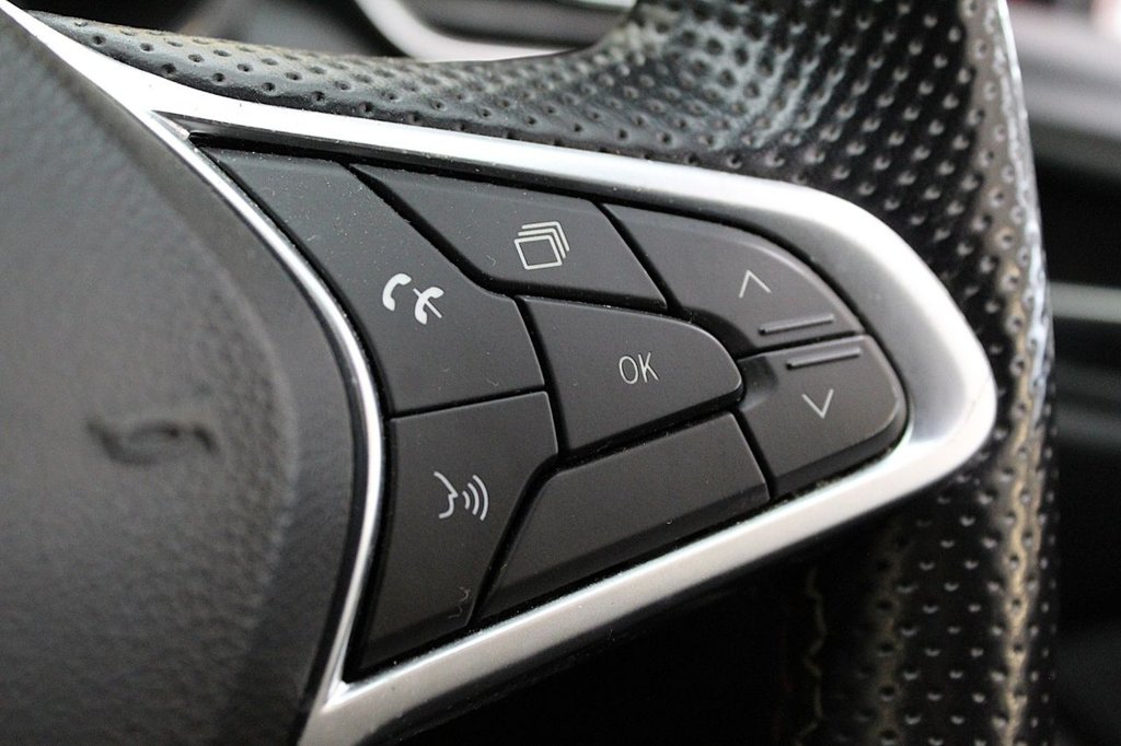 Used Renault Clio 2021 for sale - 77791996: Photo 40