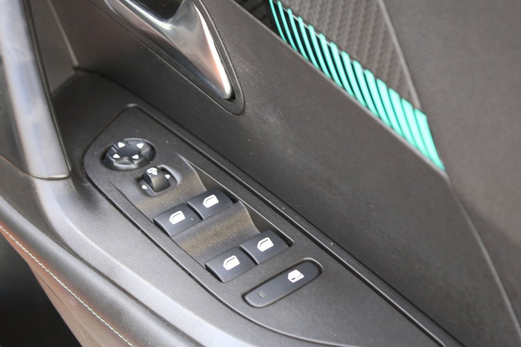 Used Peugeot 2008 2021 for sale - 77231418: Photo 42