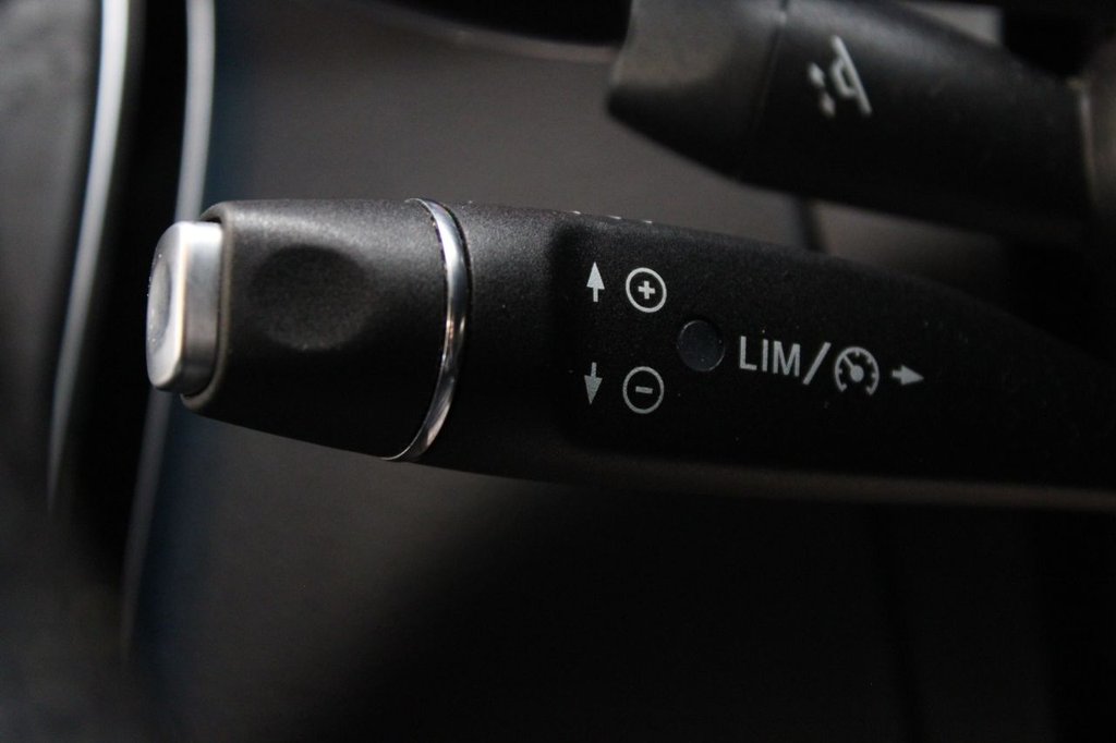 Used Mercedes-Benz GLC 2018 for sale - 77231432: Photo 46