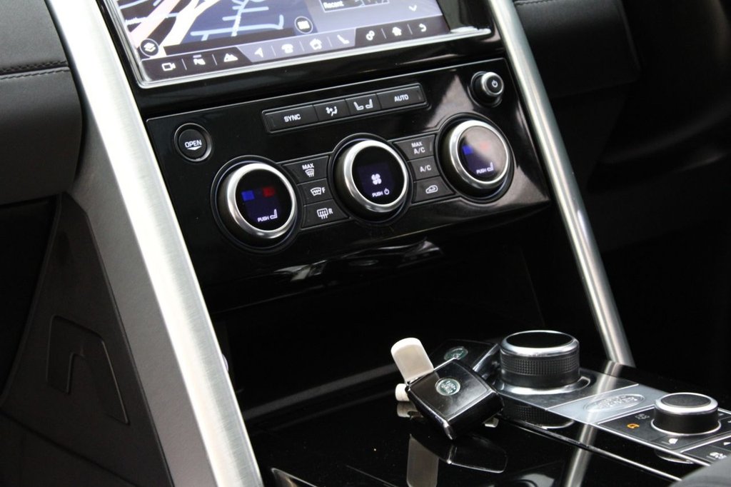 Used Land Rover Discovery 2018 for sale - 77231404: Photo 24