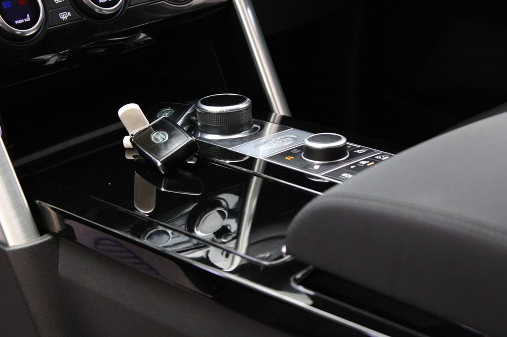 Used Land Rover Discovery 2018 for sale - 77231404: Photo 25