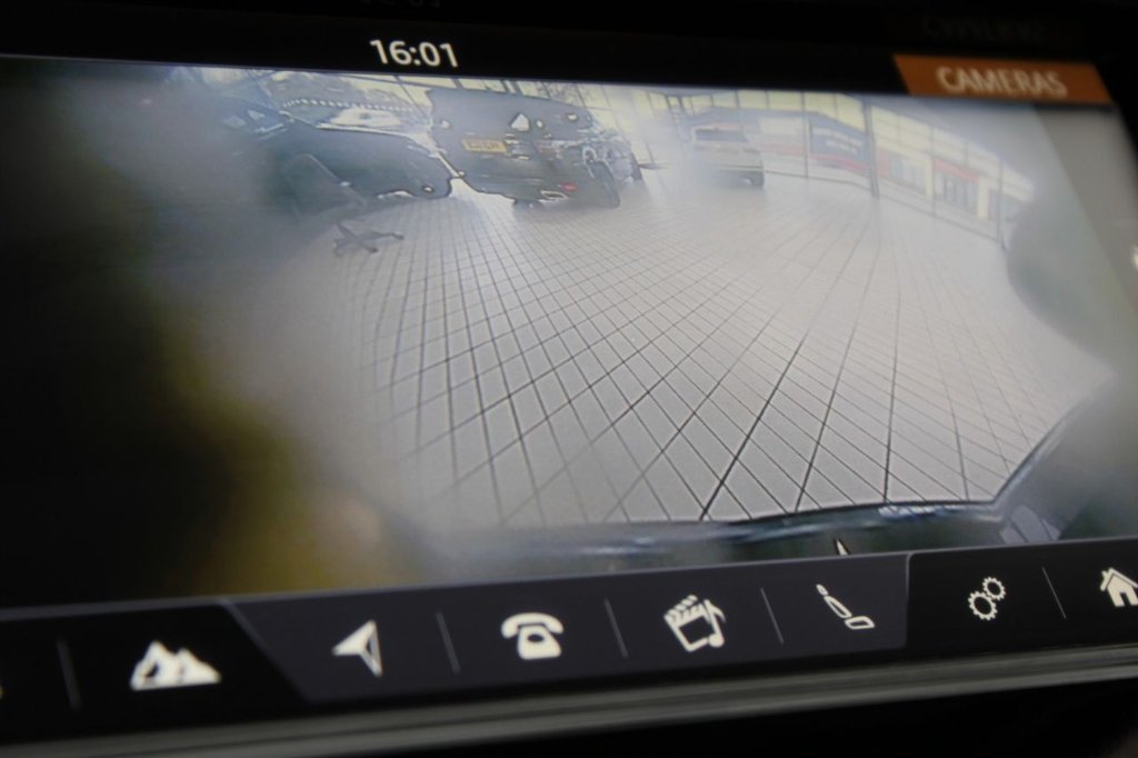 Used Land Rover Discovery 2018 for sale - 77231404: Photo 31