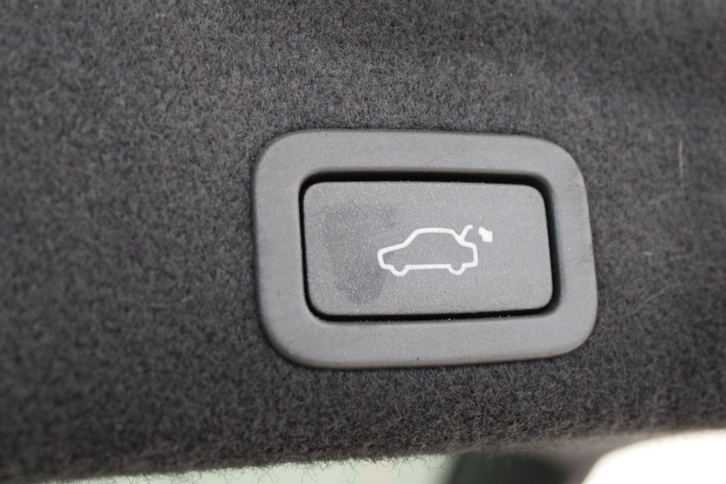 Used Volvo XC60 2017 for sale - 77507765: Photo 24