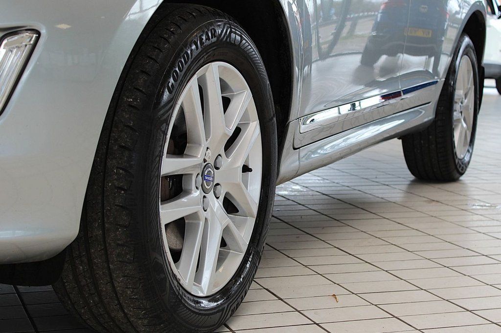 Used Volvo XC60 2017 for sale - 77507765: Photo 6