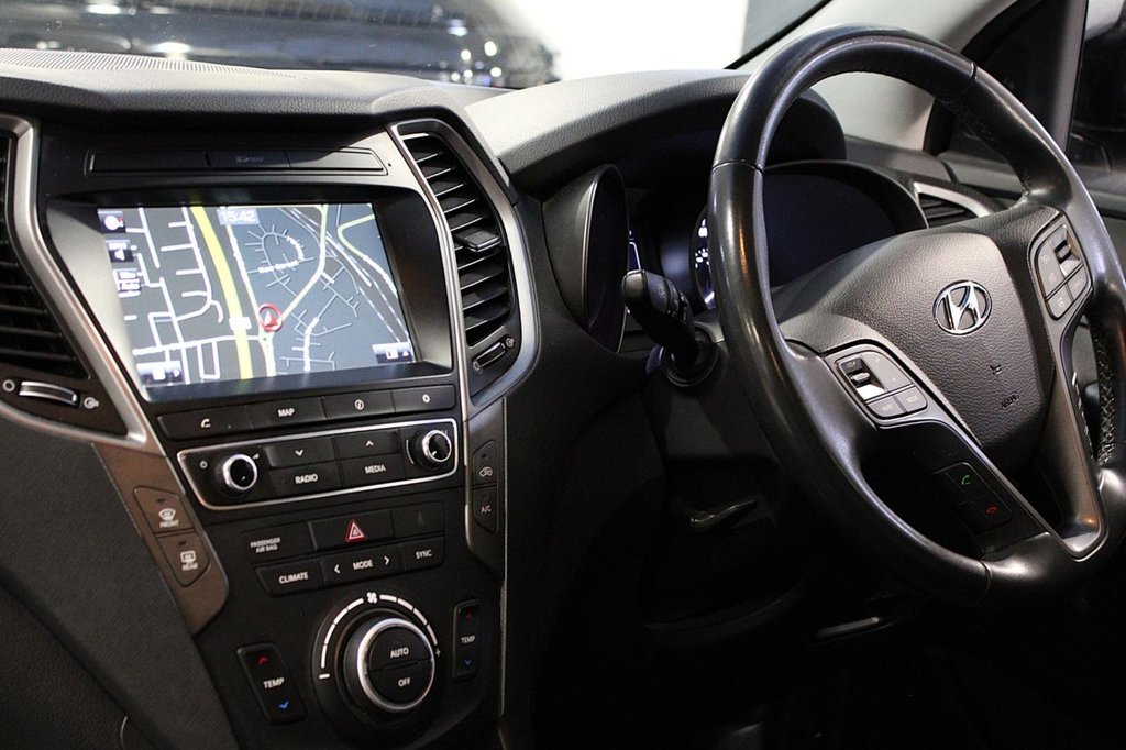 Used Hyundai Santa Fe 2018 for sale - 77231454: Photo 24