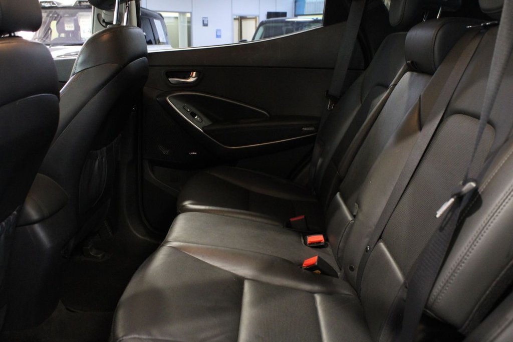 Used Hyundai Santa Fe 2018 for sale - 77231454: Photo 25