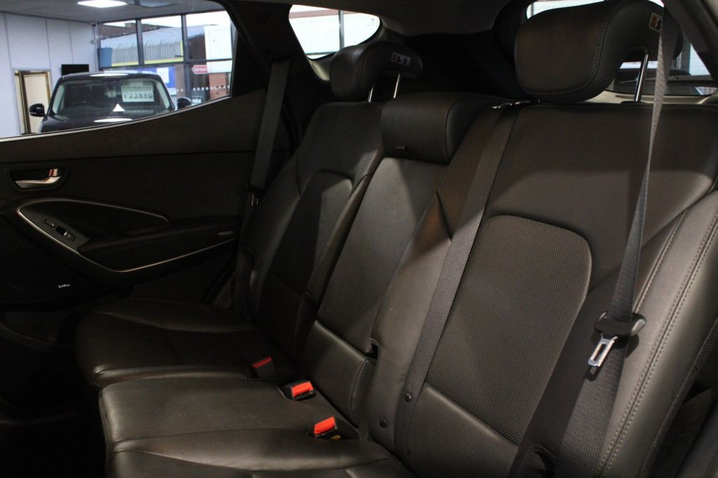 Used Hyundai Santa Fe 2018 for sale - 77231454: Photo 26