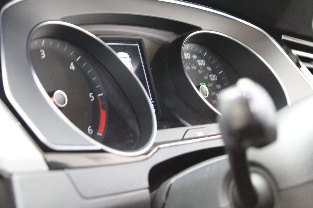 Used Volkswagen Passat 2020 for sale - 77231452: Photo 35