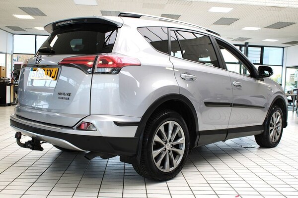 Used Toyota RAV4 2016 for sale - 76173088: Photo 12