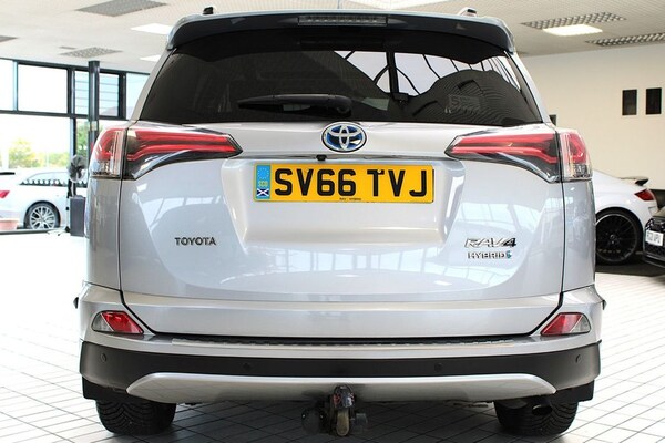 Used Toyota RAV4 2016 for sale - 76173088: Photo 15