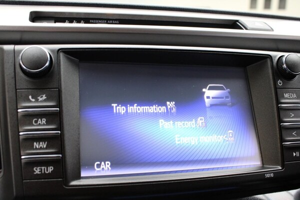 Used Toyota RAV4 2016 for sale - 76173088: Photo 28