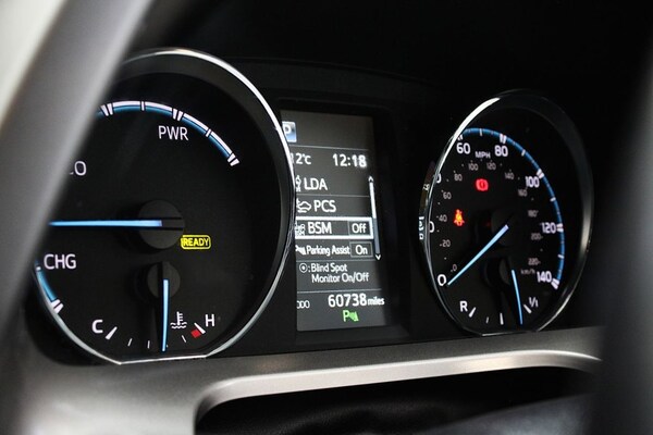 Used Toyota RAV4 2016 for sale - 76173088: Photo 38