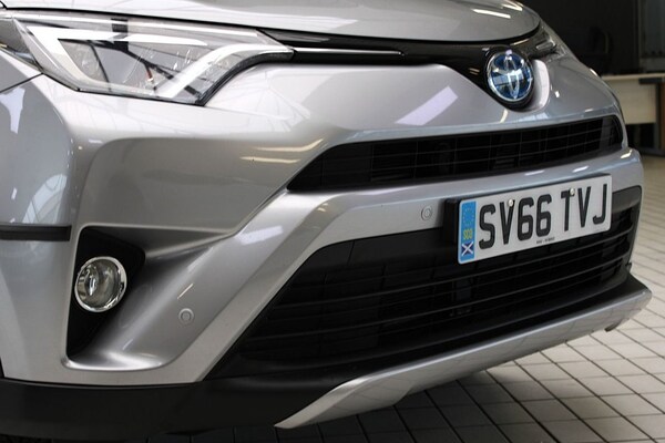 Used Toyota RAV4 2016 for sale - 76173088: Photo 9