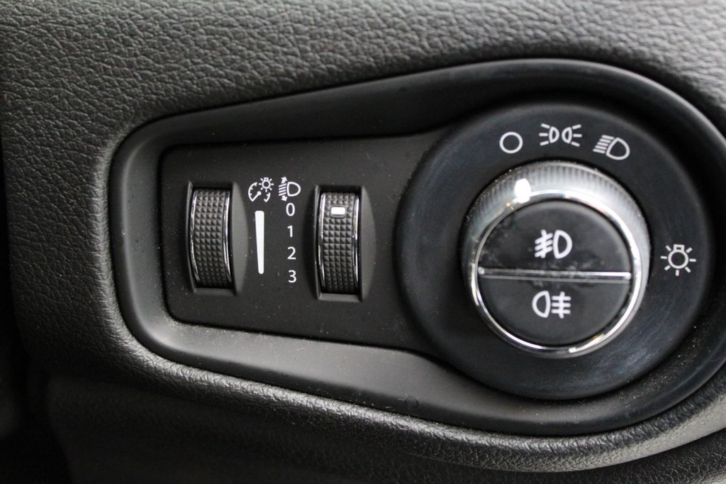 Used Jeep Renegade 2018 for sale - 77719770: Photo 46