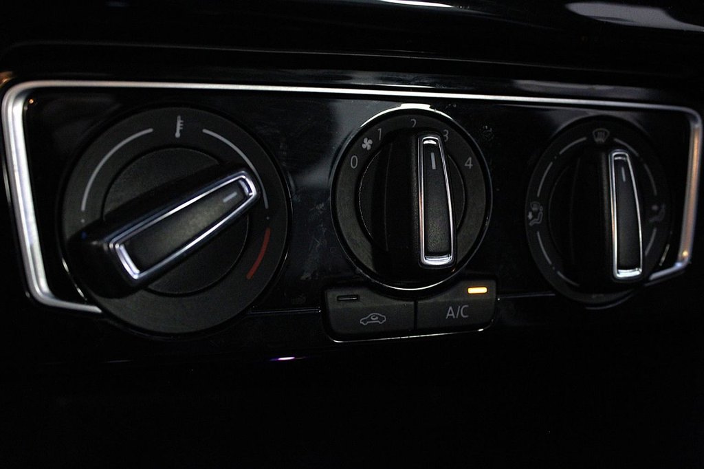 Used Volkswagen Polo 2016 for sale - 77621202: Photo 33