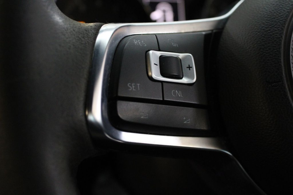 Used Volkswagen Polo 2016 for sale - 77621202: Photo 35