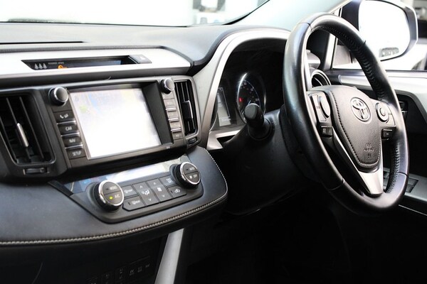 Used Toyota RAV4 2016 for sale - 75689395: Photo 21