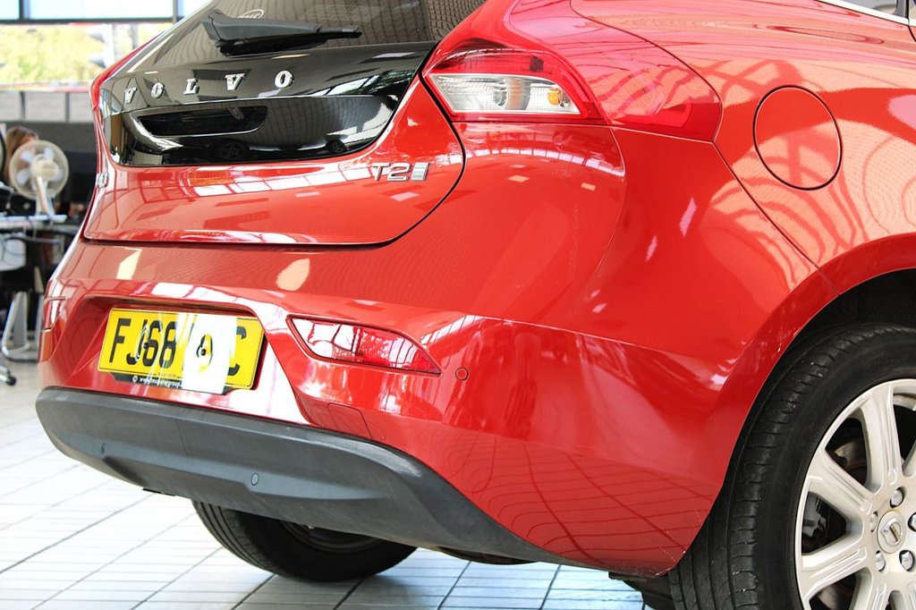 Used Volvo V40 2018 for sale - 77507048: Photo 14