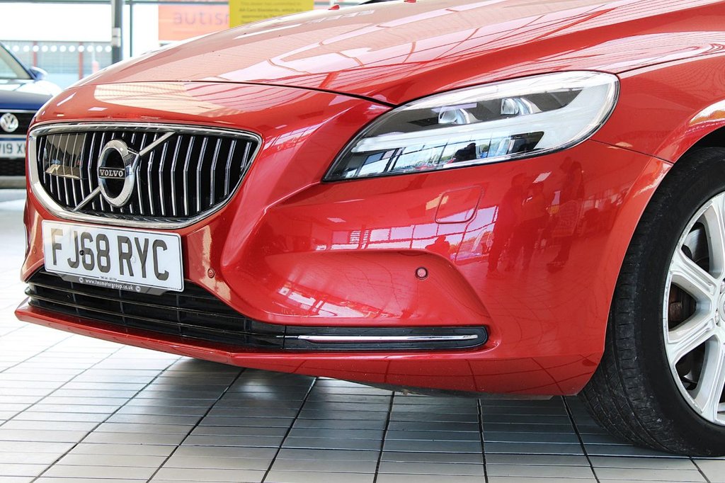 Used Volvo V40 2018 for sale - 77507048: Photo 4