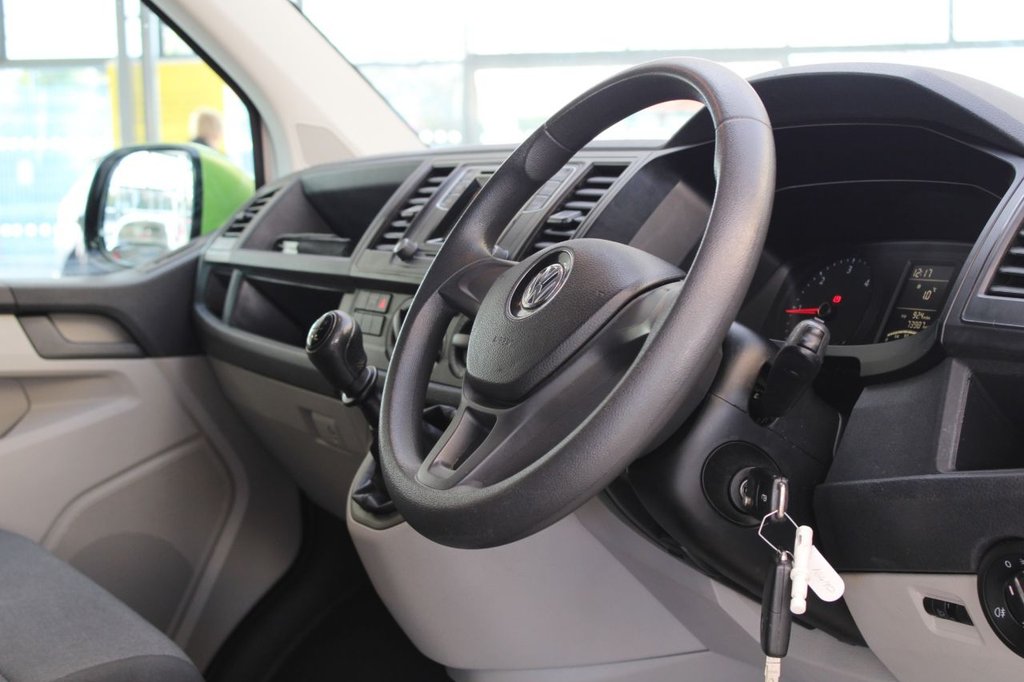 Used Volkswagen Transporter 2016 for sale - 77231469: Photo 28