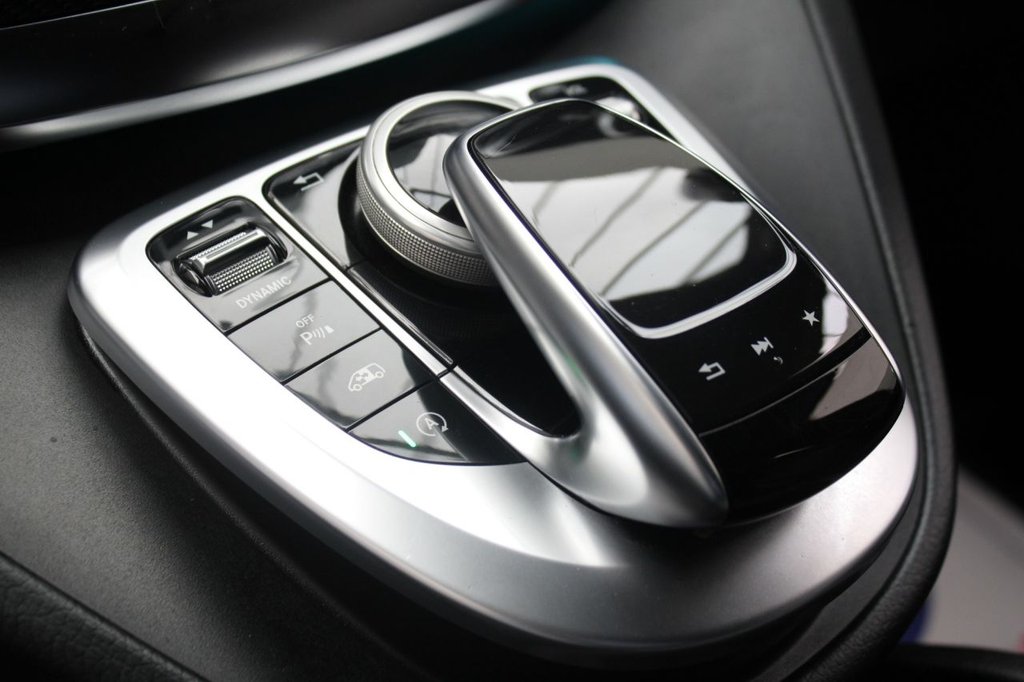 Used Mercedes-Benz V-Class 2017 for sale - 78002840: Photo 34