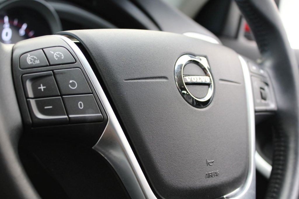 Used Volvo V40 2018 for sale - 77231397: Photo 34