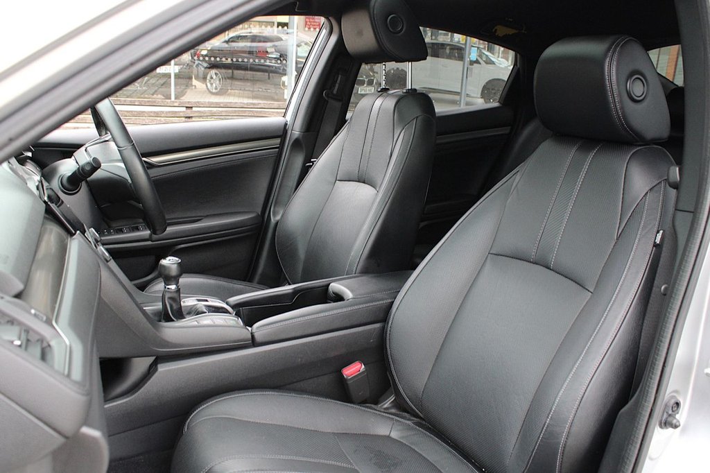 Used Honda Civic 2017 for sale - 76132163: Photo 10