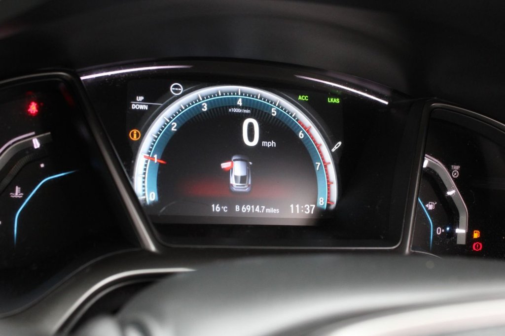 Used Honda Civic 2017 for sale - 76132163: Photo 24