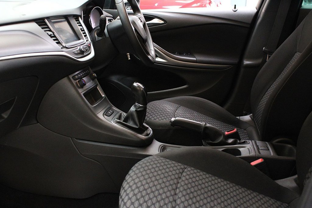 Used Vauxhall Astra 2018 for sale - 77276380: Photo 22