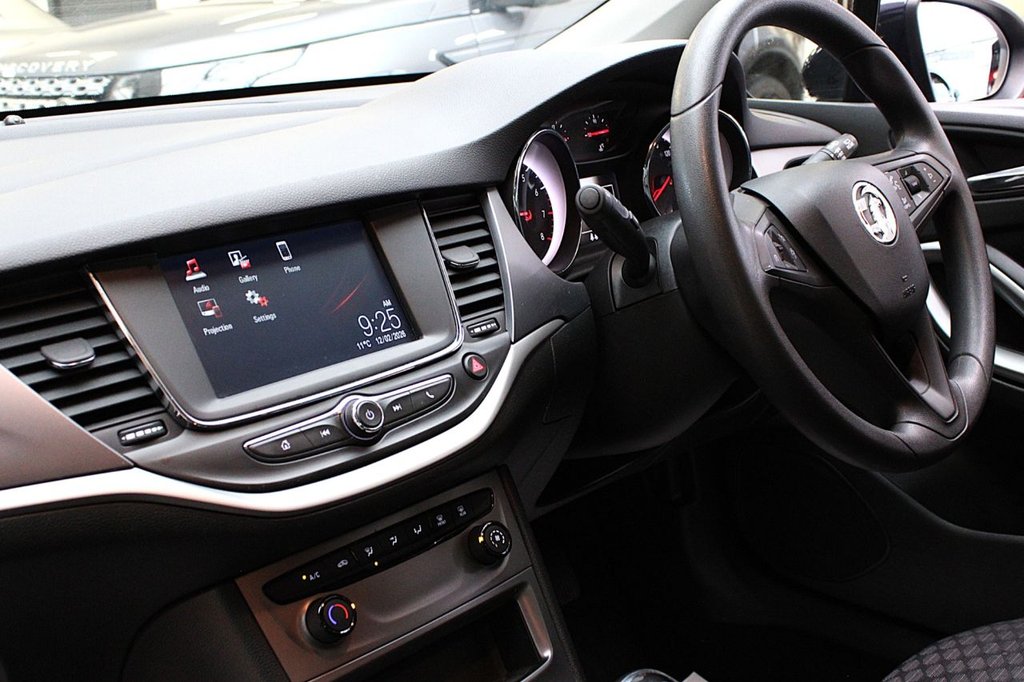 Used Vauxhall Astra 2018 for sale - 77276380: Photo 24