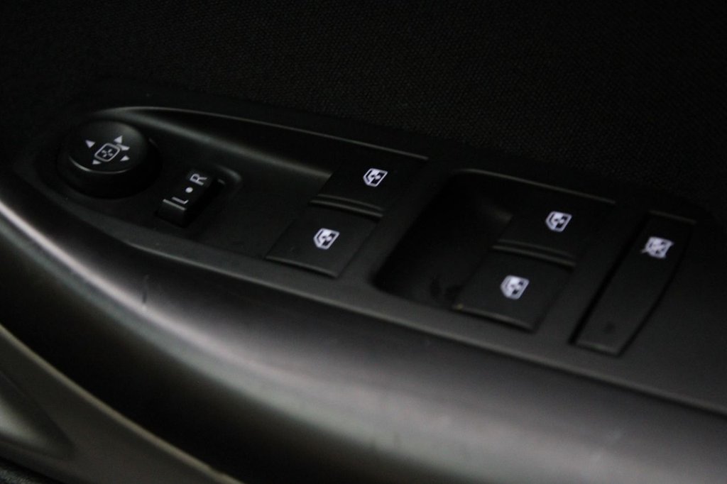 Used Vauxhall Astra 2018 for sale - 77276380: Photo 37