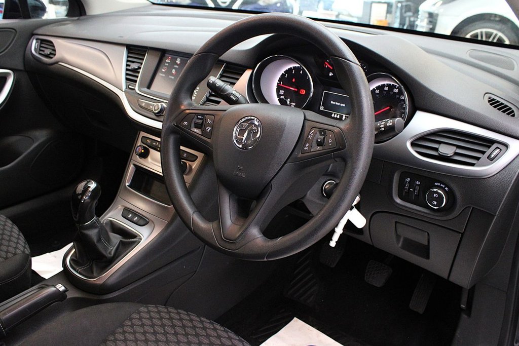 Used Vauxhall Astra 2018 for sale - 77276380: Photo 39