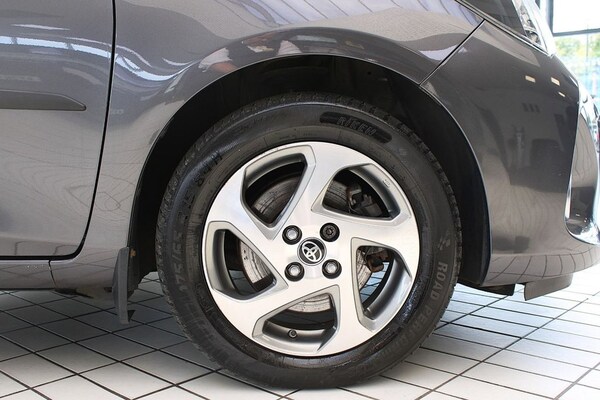 Used Toyota Yaris 2015 for sale - 75689397: Photo 11