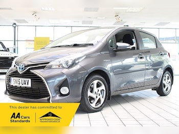 Used Toyota Yaris 2015 for sale - 75689397: Photo