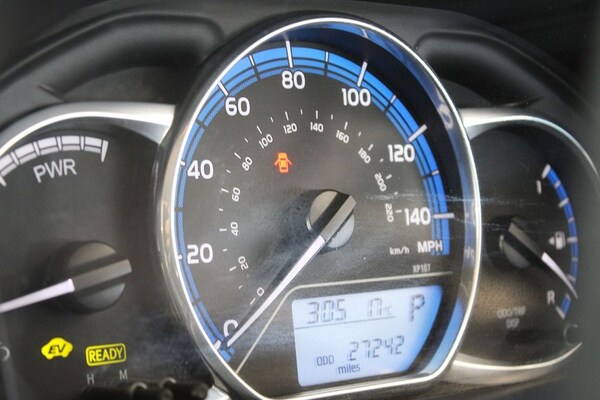 Used Toyota Yaris 2015 for sale - 75689397: Photo 37