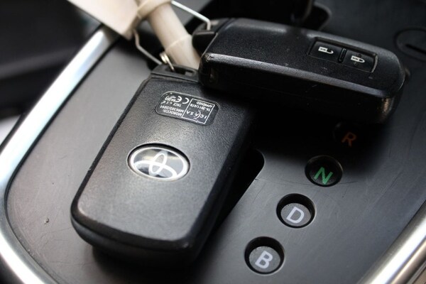 Used Toyota Yaris 2015 for sale - 75689397: Photo 44