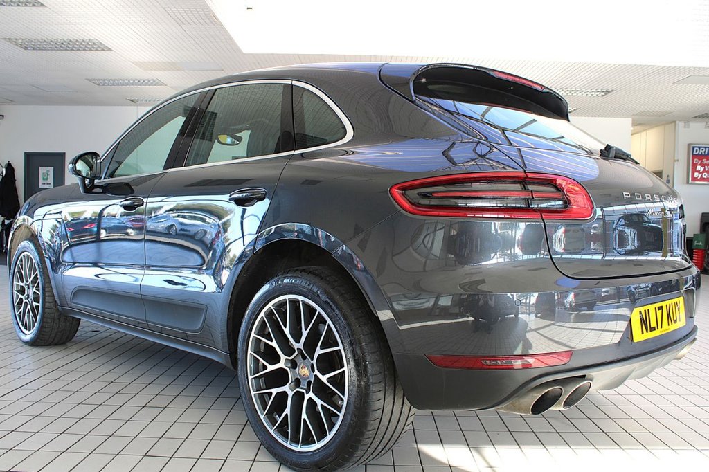 Used Porsche Macan 2017 for sale - 77231402: Photo 18