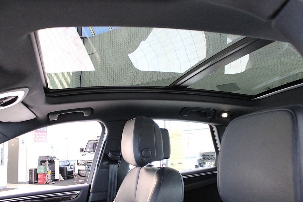 Used Porsche Macan 2017 for sale - 77231402: Photo 28