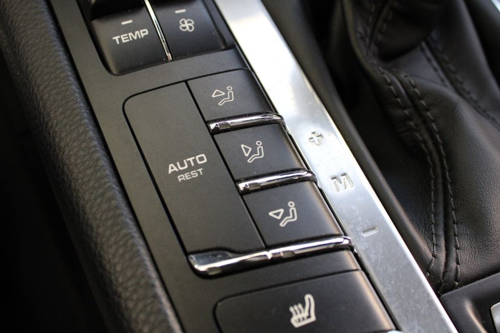 Used Porsche Macan 2017 for sale - 77231402: Photo 40