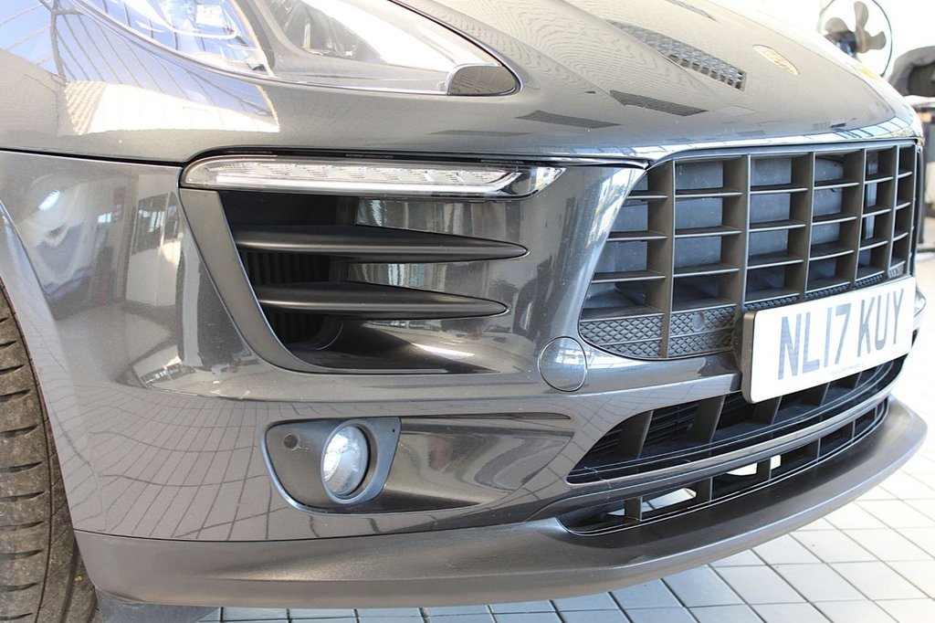 Used Porsche Macan 2017 for sale - 77231402: Photo 8