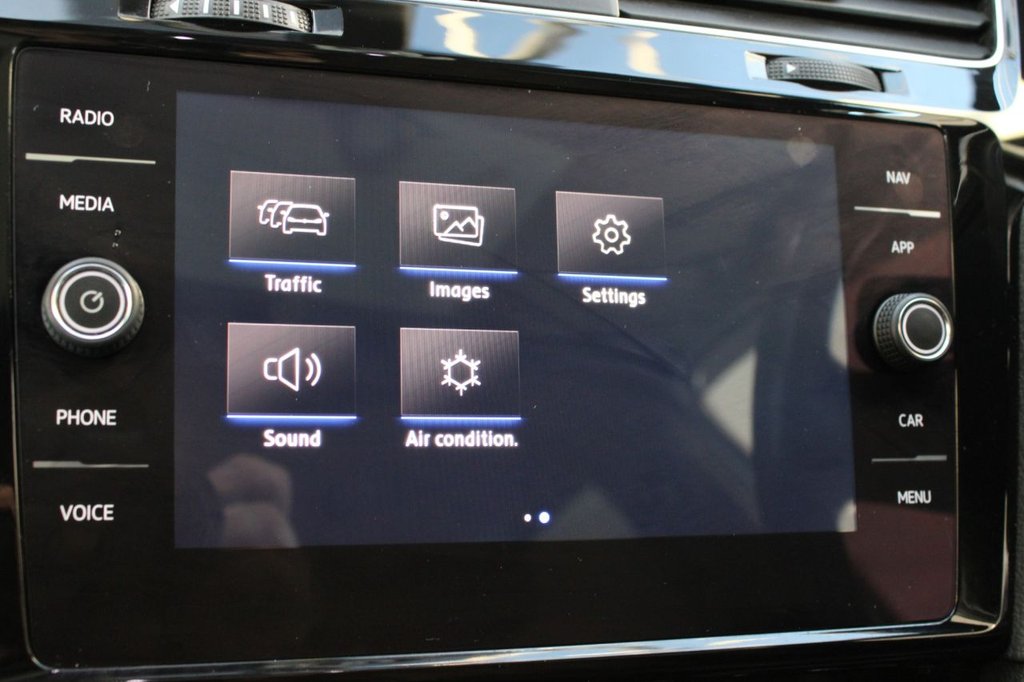 Used Volkswagen Golf 2017 for sale - 77226687: Photo 35