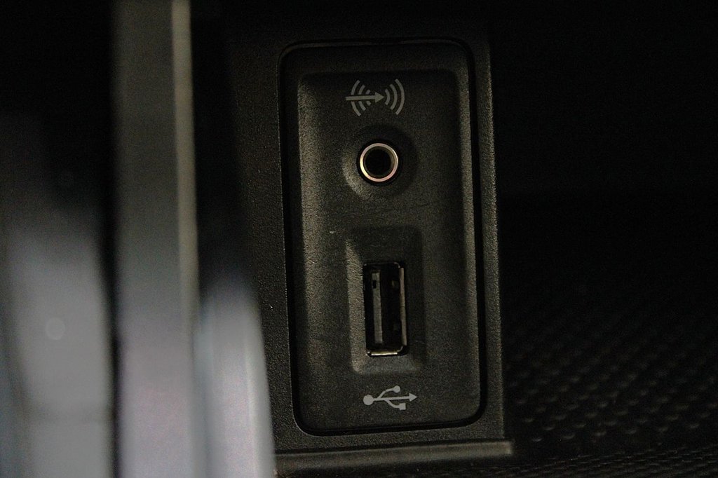 Used Volkswagen Golf 2017 for sale - 77226687: Photo 38