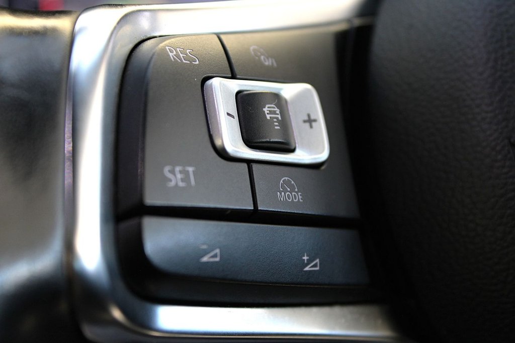 Used Volkswagen Golf 2017 for sale - 77226687: Photo 42