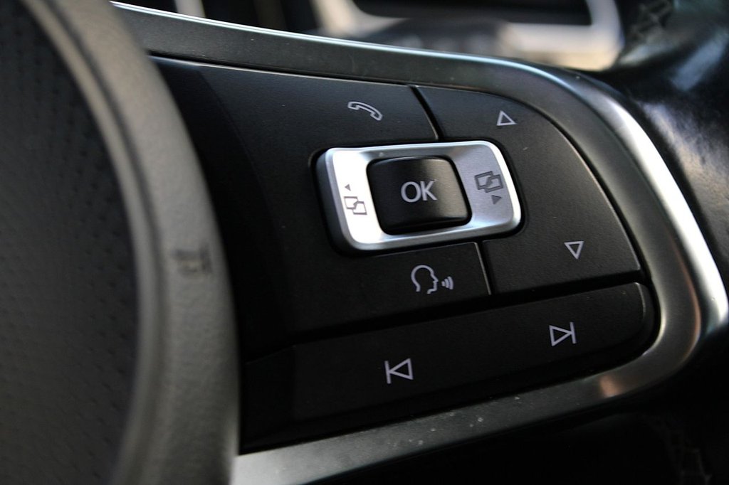 Used Volkswagen Golf 2017 for sale - 77226687: Photo 43