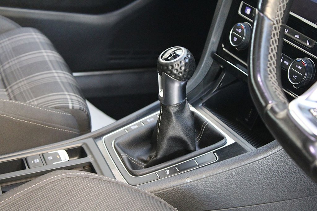 Used Volkswagen Golf 2017 for sale - 77226687: Photo 49