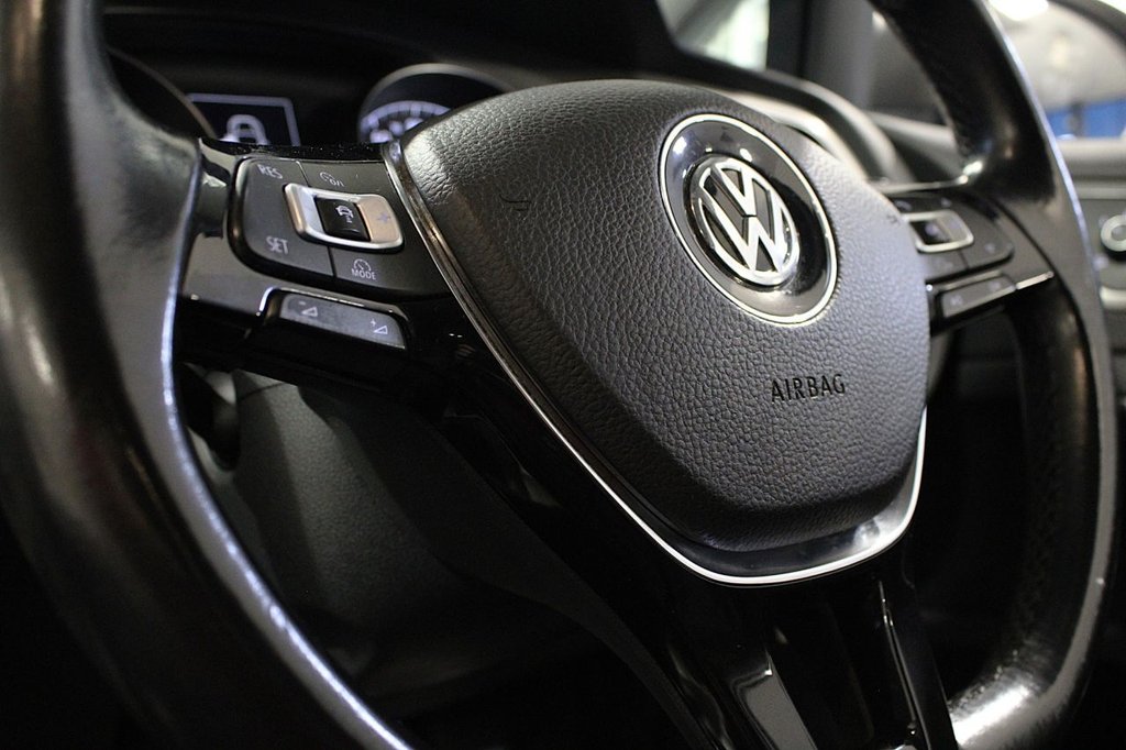 Used Volkswagen Golf 2016 for sale - 77231439: Photo 37