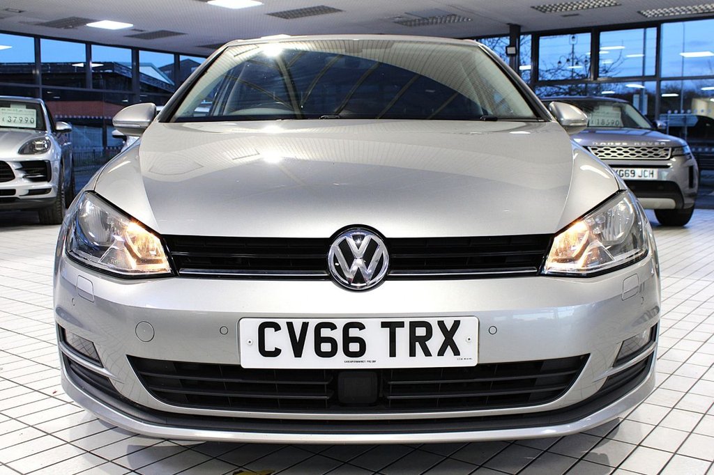 Used Volkswagen Golf 2016 for sale - 77231439: Photo 9