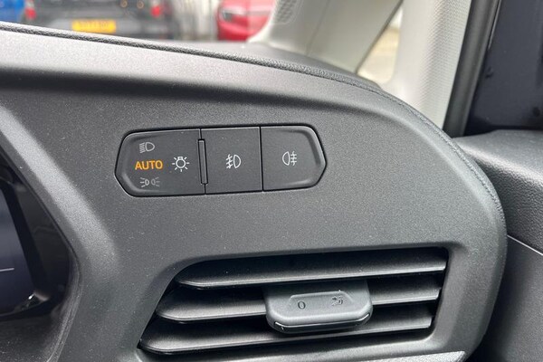 Used Ford Transit Connect 2025 for sale - 75475218: Photo 31